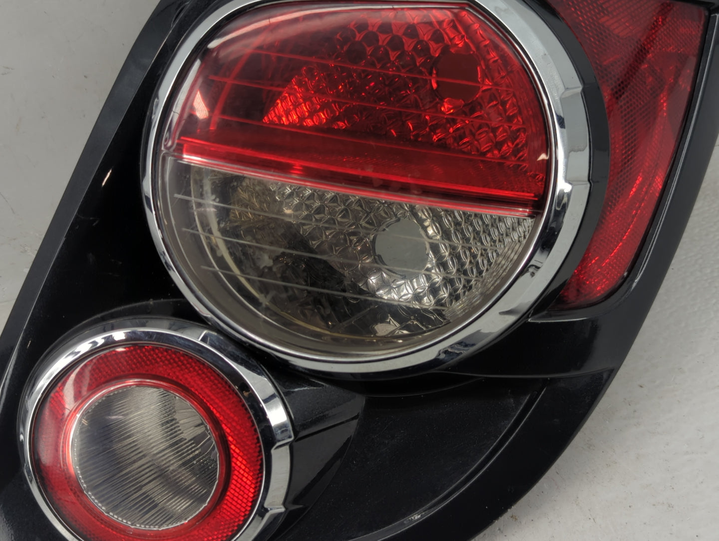 2012-2016 Chevrolet Sonic Tail Light Assembly Passenger Right OEM P/N:94534064 42407869 Fits Fits 2012 2013 2014 2015 2016 O