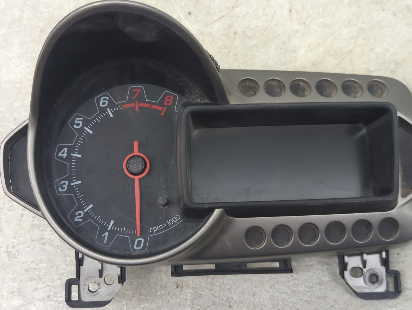 2015-2016 Chevrolet Sonic Instrument Cluster Speedometer Gauges P/N:814990982 94532554 Fits Fits 2015 2016 OEM Used Auto Par