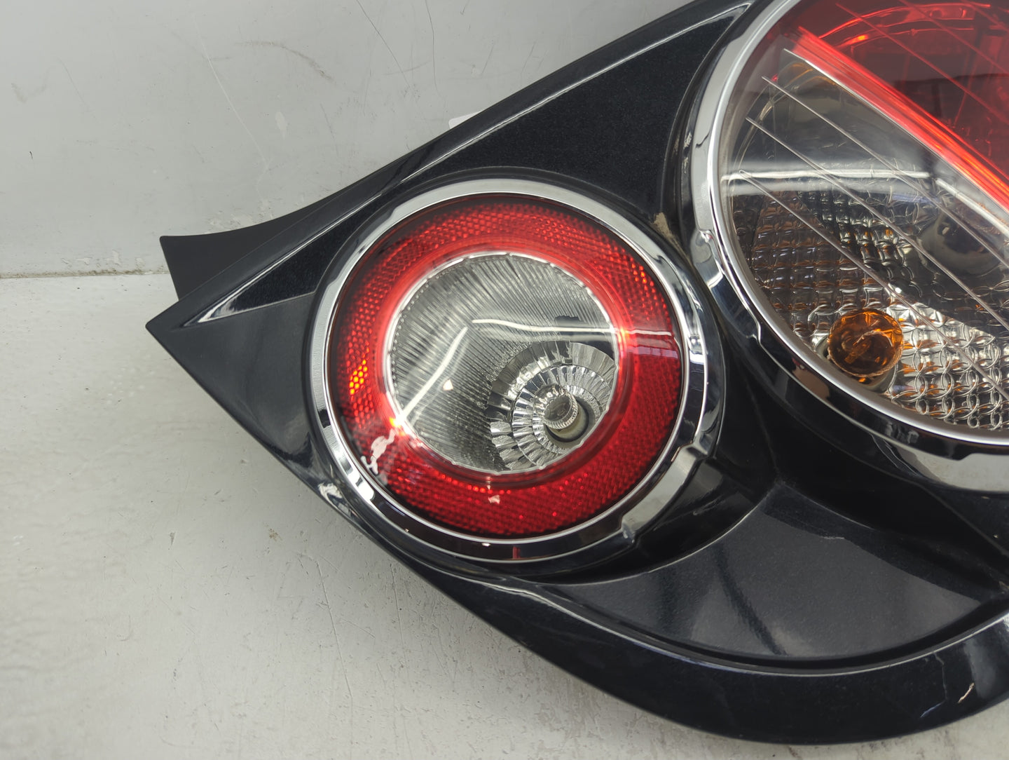 2012-2016 Chevrolet Sonic Tail Light Assembly Passenger Right OEM P/N:94534064 Fits Fits 2012 2013 2014 2015 2016 OEM Used A