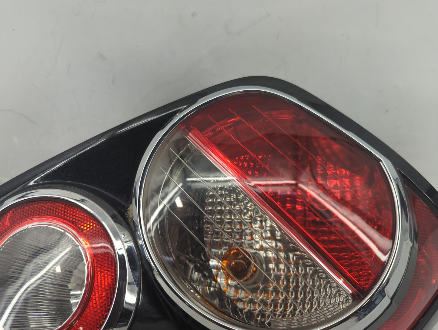 2012-2016 Chevrolet Sonic Tail Light Assembly Passenger Right OEM P/N:94534064 Fits Fits 2012 2013 2014 2015 2016 OEM Used A