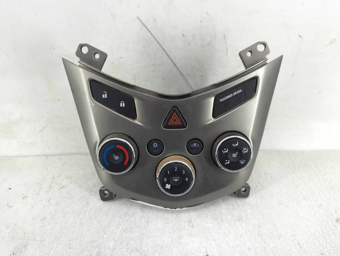 2015-2016 Chevrolet Sonic Climate Control Module Temperature AC/Heater Replacement Fits Fits 2015 2016 OEM Used Auto Parts -