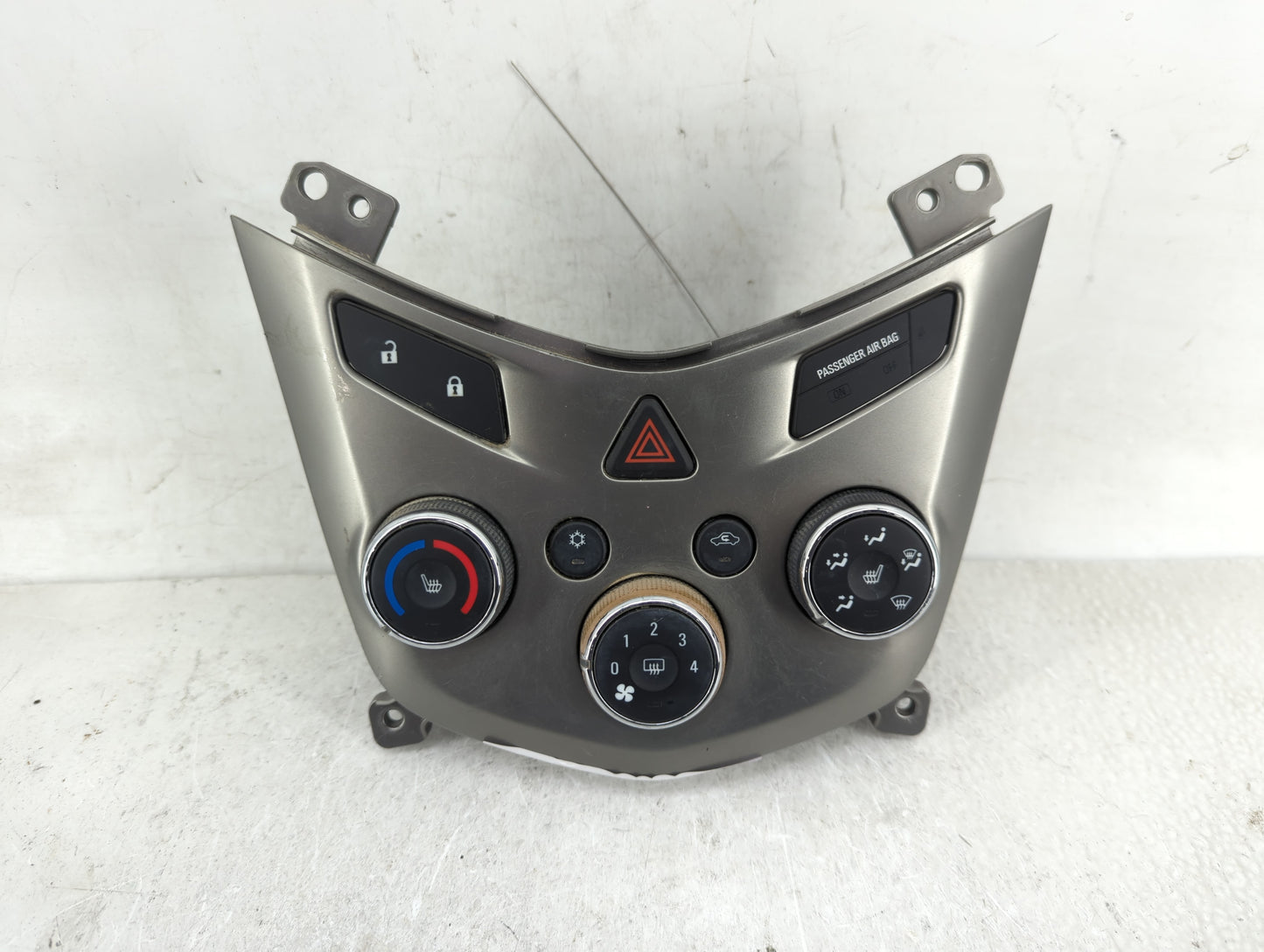 2015-2016 Chevrolet Sonic Climate Control Module Temperature AC/Heater Replacement Fits Fits 2015 2016 OEM Used Auto Parts -