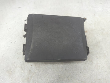 2012-2016 Chevrolet Sonic Fusebox Fuse Box Panel Relay Module P/N:95383539 Fits Fits 2012 2013 2014 2015 2016 OEM Used Auto 