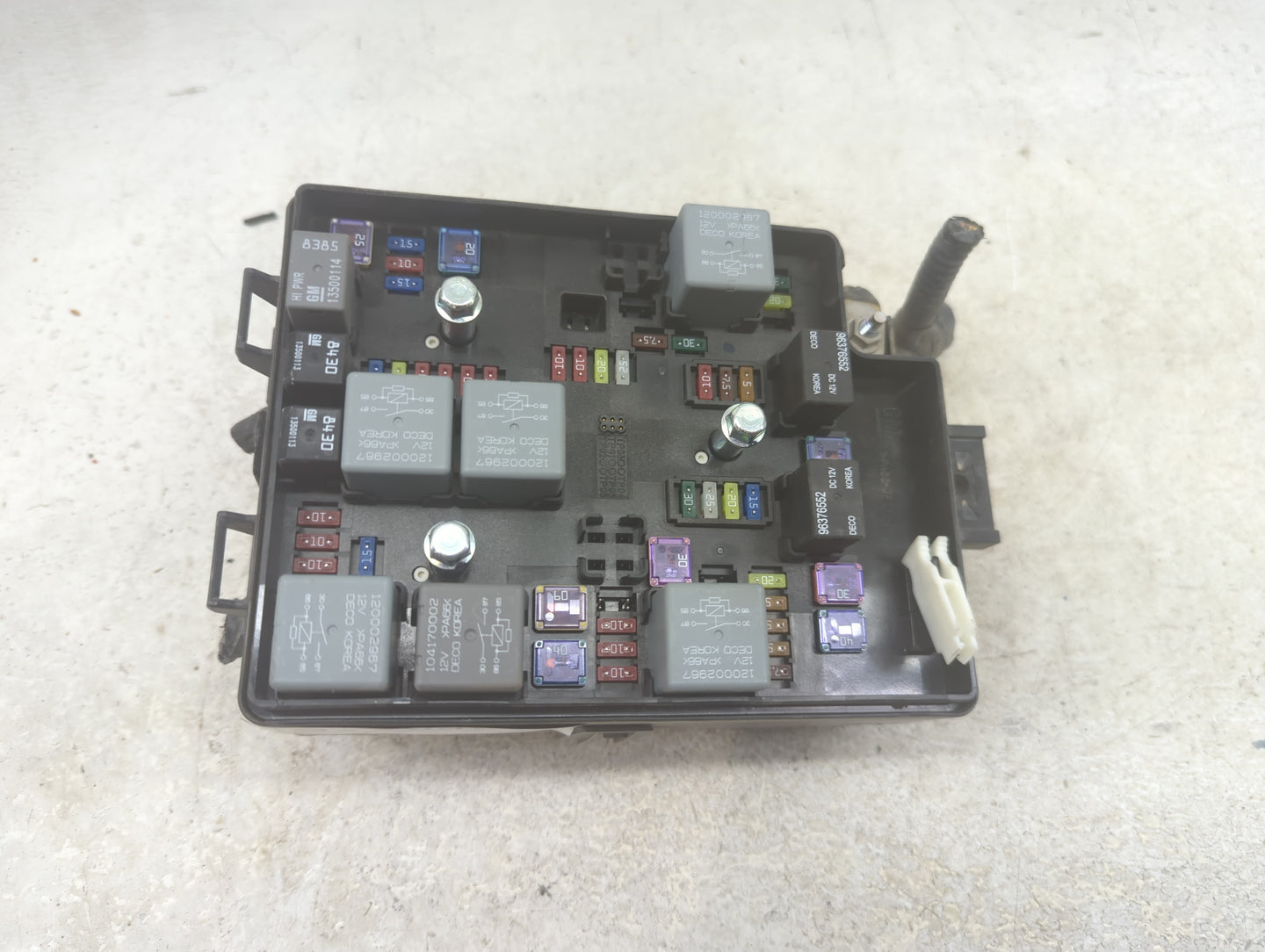 2012-2016 Chevrolet Sonic Fusebox Fuse Box Panel Relay Module P/N:95383539 Fits Fits 2012 2013 2014 2015 2016 OEM Used Auto 