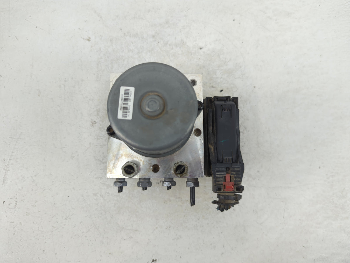 2015-2016 Chevrolet Sonic Anti-Lock Brake ABS Pump Module Actuator OEM P/N:94781825 Fits Fits 2015 2016 OEM Used Auto Parts 