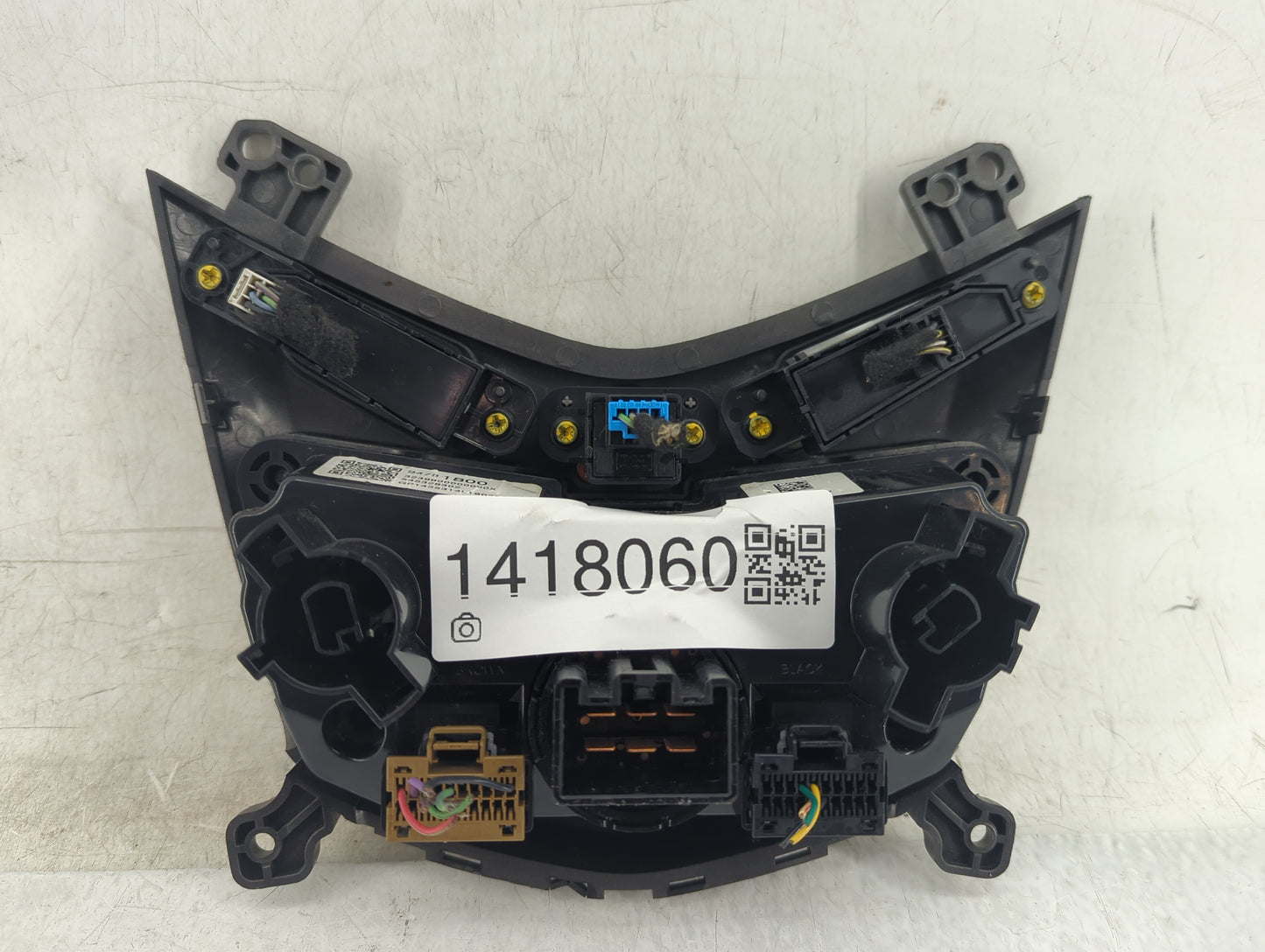 2015-2016 Chevrolet Sonic Climate Control Module Temperature AC/Heater Replacement P/N:94781800 Fits Fits 2015 2016 OEM Used