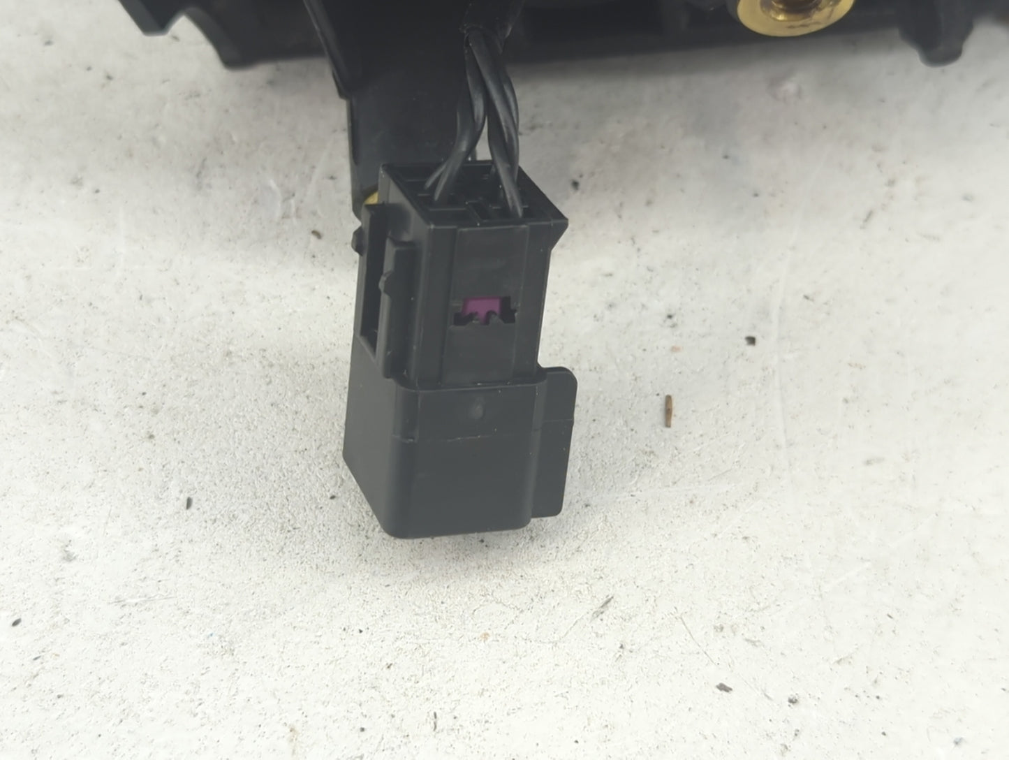 2012-2019 Chevrolet Sonic Driver Side View Mirror - Left Door Mirror OEM Used - Oemusedautoparts1.com