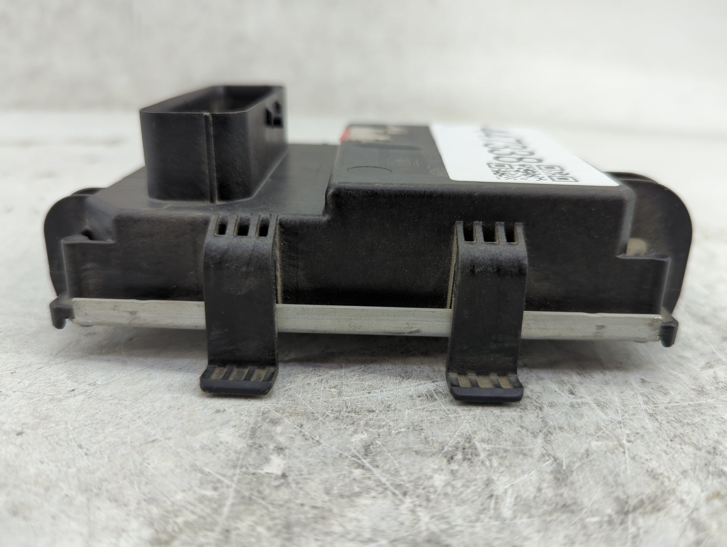 2015-2019 Chevrolet Sonic Body Control Module Bcm Inner Cabin Fuse Box - Oemusedautoparts1.com