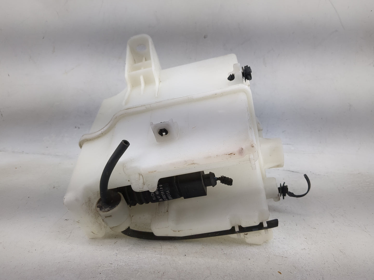 2012-2019 Chevrolet Sonic Windshield Washer Fluid Reservoir Bottle 1482299 - Oemusedautoparts1.com