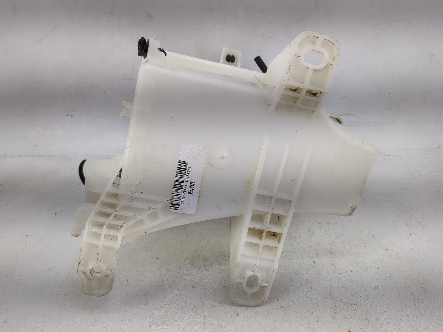 2012-2019 Chevrolet Sonic Windshield Washer Fluid Reservoir Bottle 1482299 - Oemusedautoparts1.com