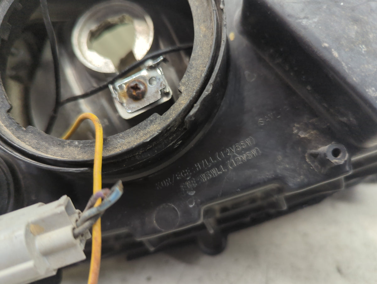 2015 Chevrolet Sonic Driver Left Oem Head Light Headlight Lamp 1499995 - Oemusedautoparts1.com
