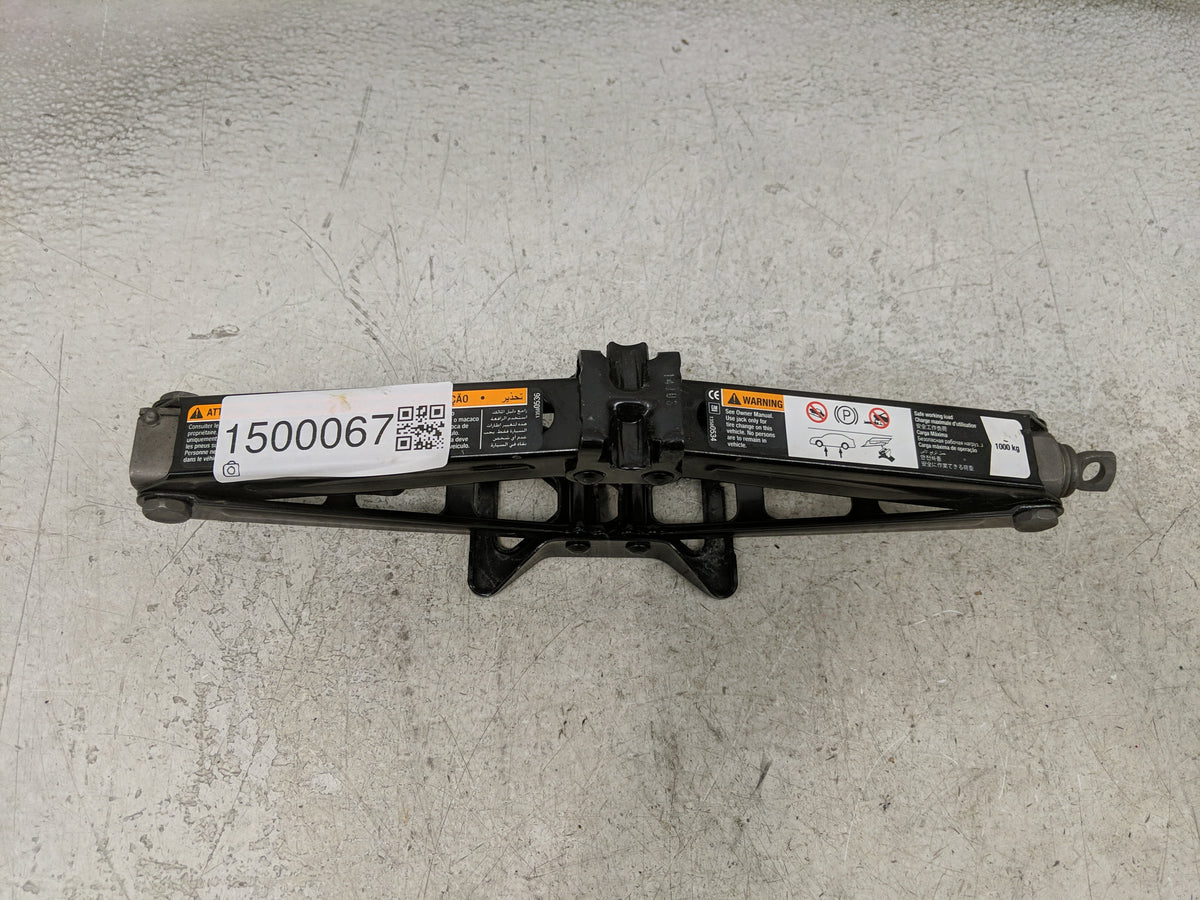 2015 Chevrolet Sonic Spare Scissor Car Jack Black - Oemusedautoparts1.com