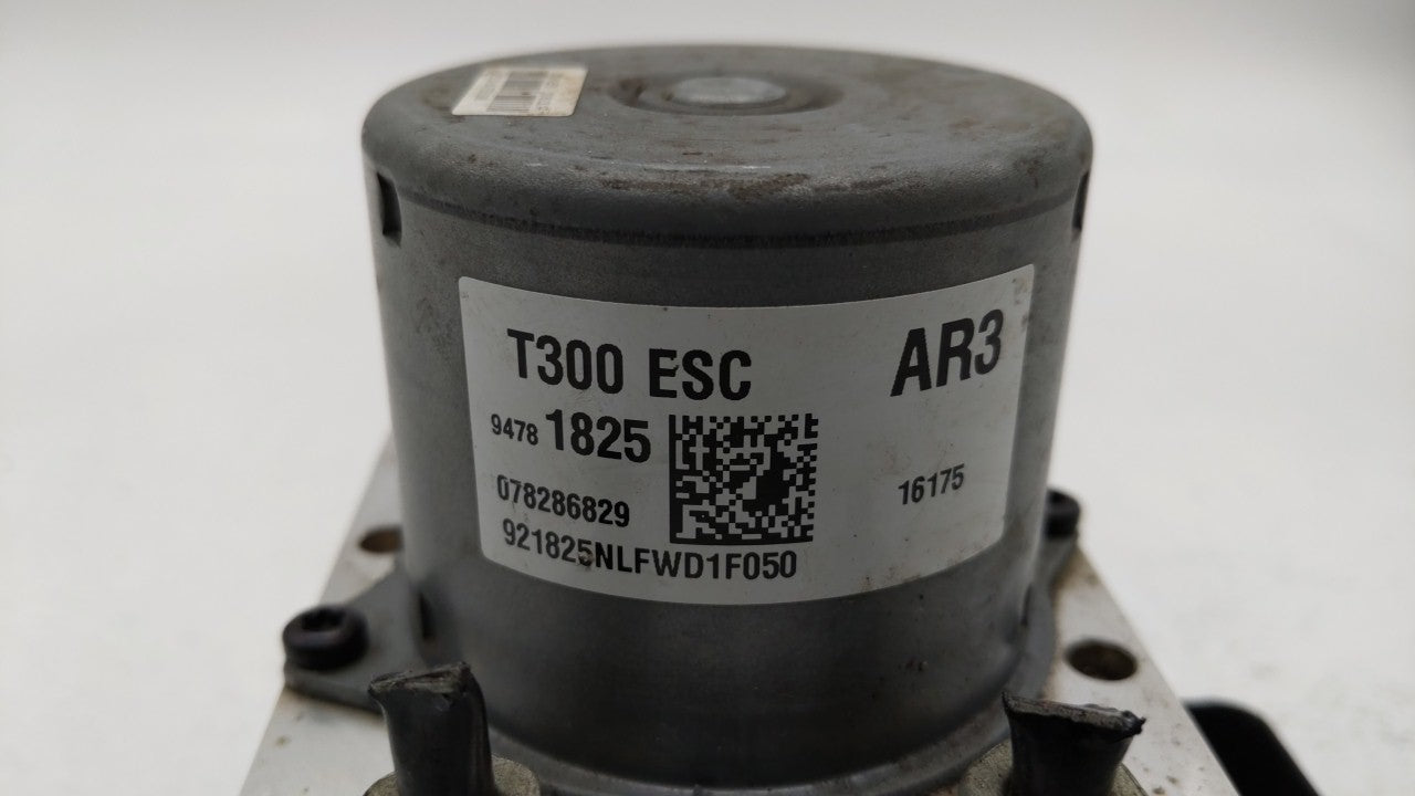 2015-2016 Chevrolet Sonic ABS Pump Control Module Replacement P/N:94781825 Fits Fits 2015 2016 OEM Used Auto Parts - Oemused