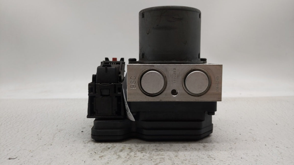 2015-2016 Chevrolet Sonic Anti-Lock Brake ABS Pump Module Actuator OEM P/N:94781825 Fits Fits 2015 2016 OEM Used Auto Parts 