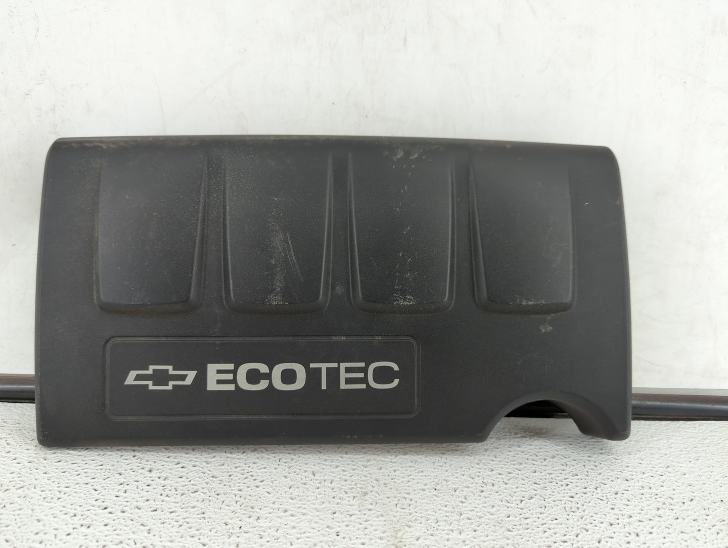 2015 Chevrolet Sonic Engine Cover - Oemusedautoparts1.com