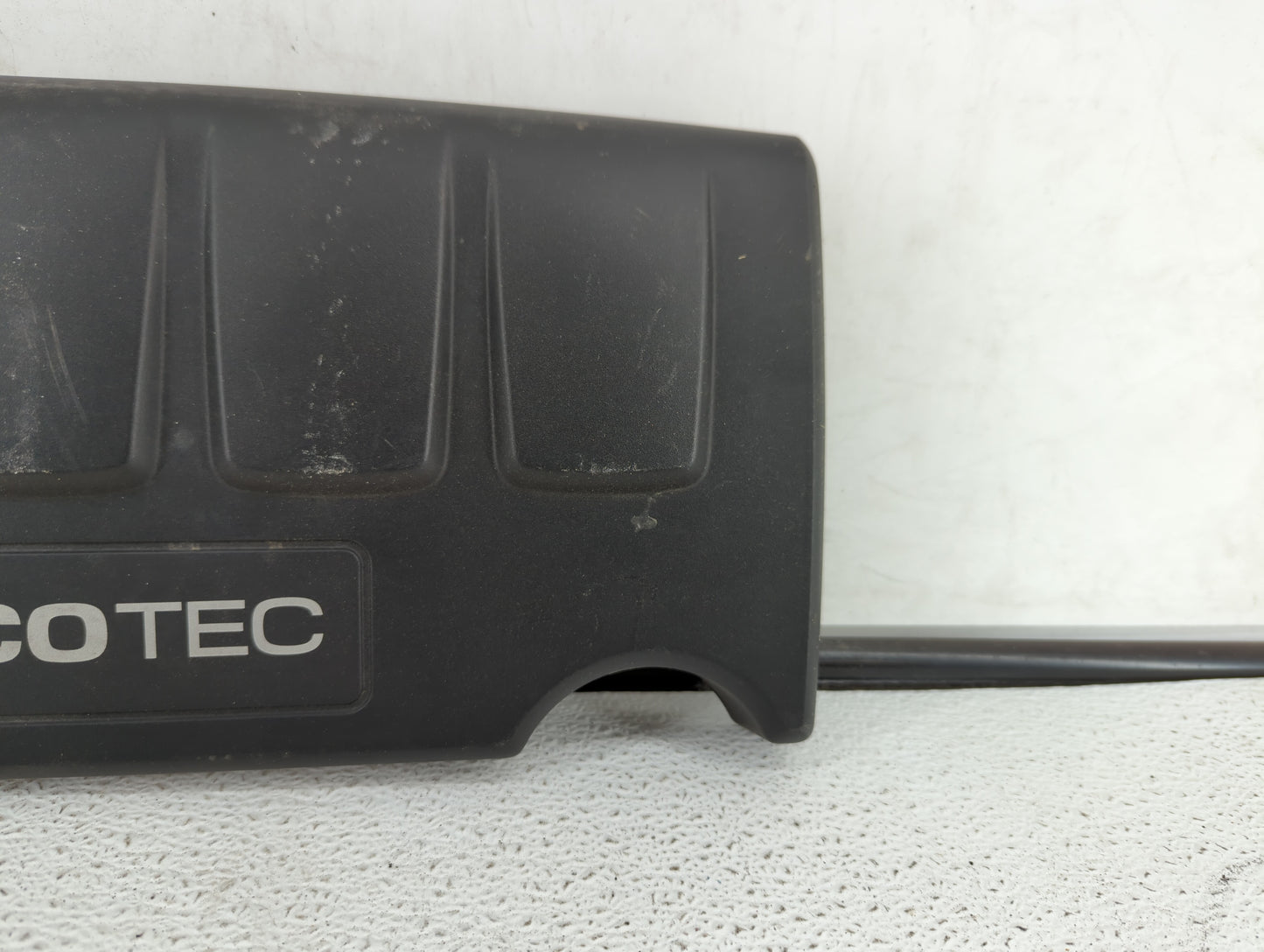 2015 Chevrolet Sonic Engine Cover - Oemusedautoparts1.com