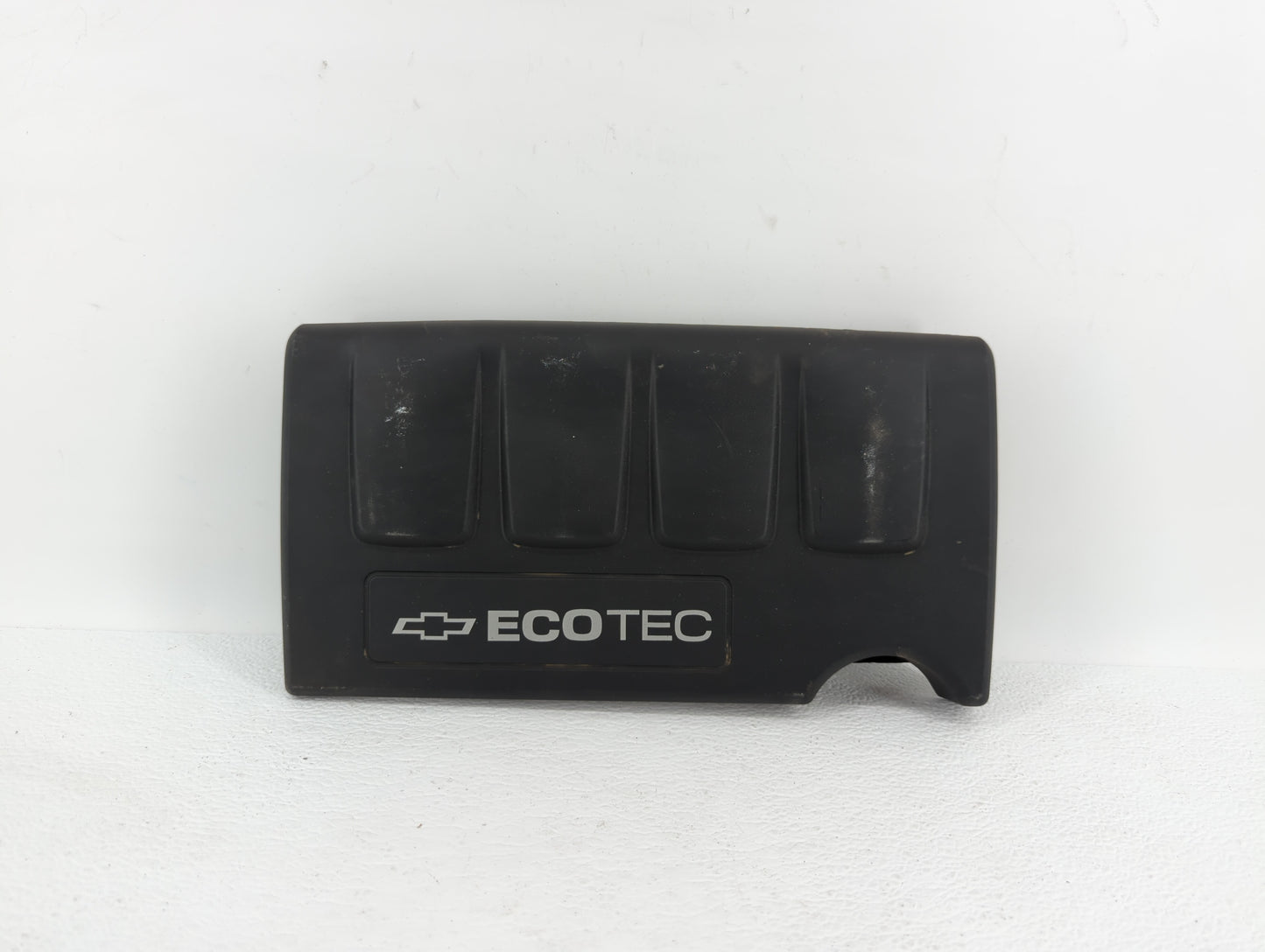 2015 Chevrolet Sonic Engine Cover - Oemusedautoparts1.com