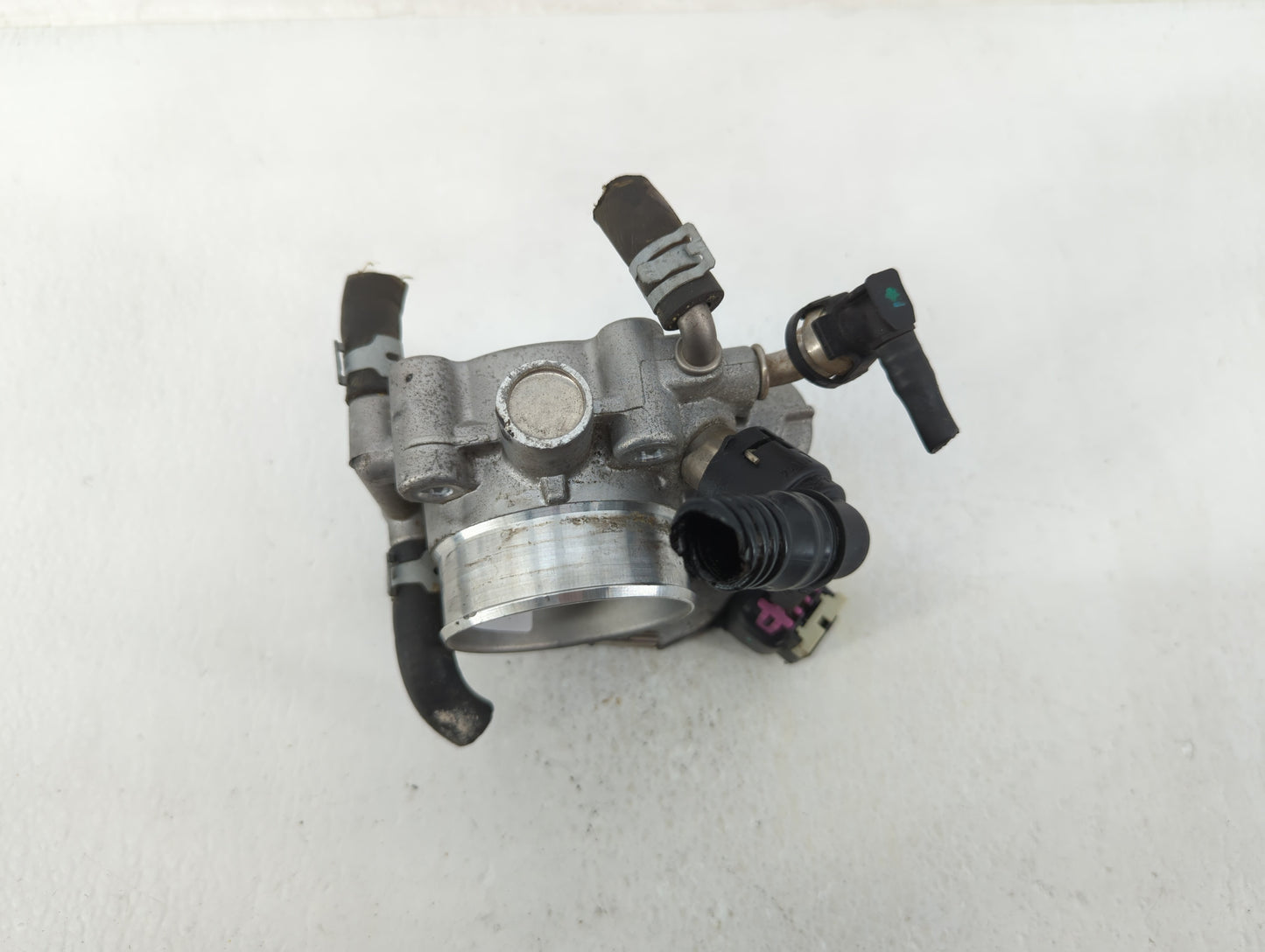 2012-2018 Chevrolet Sonic Throttle Body P/N:55577375 55561495 Fits Fits 2009 2010 2011 2012 2013 2014 2015 2016 2017 2018 OE