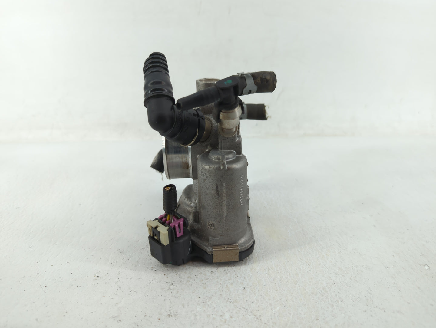 2012-2018 Chevrolet Sonic Throttle Body P/N:55577375 55561495 Fits Fits 2009 2010 2011 2012 2013 2014 2015 2016 2017 2018 OE