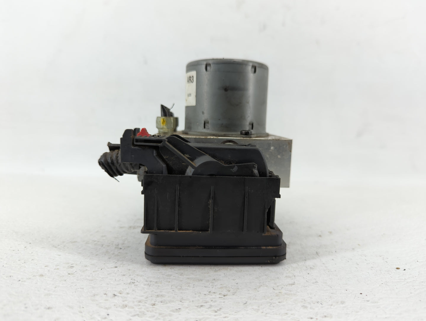 2015-2016 Chevrolet Sonic ABS Pump Control Module Replacement P/N:94781825 Fits Fits 2015 2016 OEM Used Auto Parts - Oemused