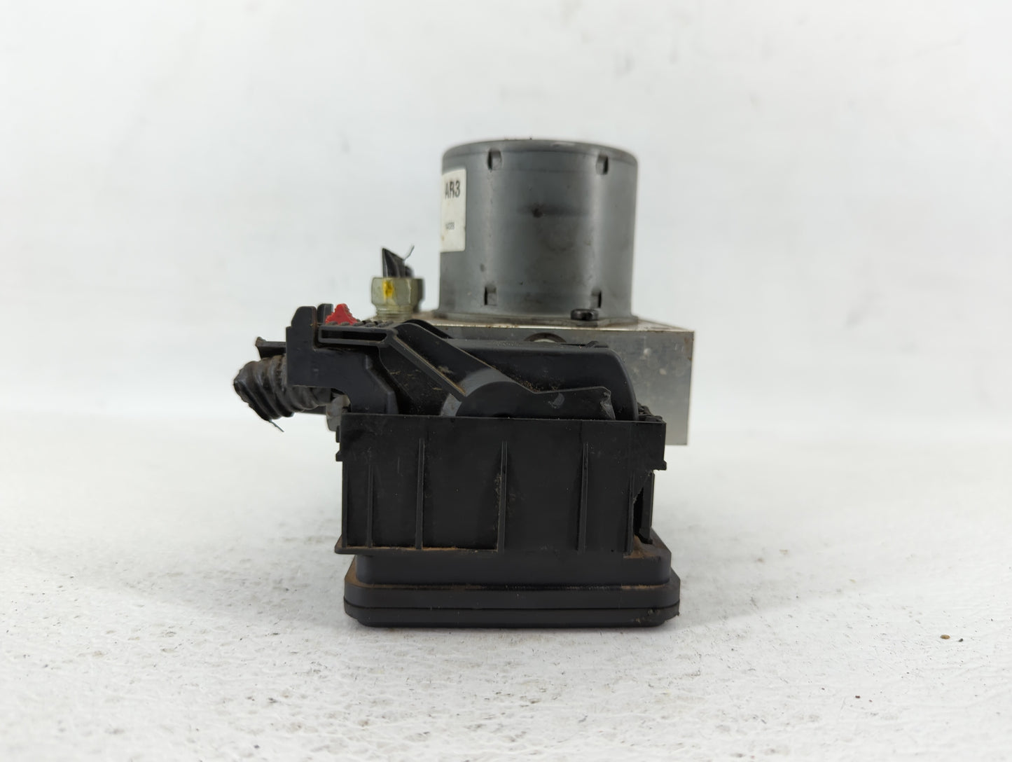2015-2016 Chevrolet Sonic ABS Pump Control Module Replacement P/N:94781825 Fits Fits 2015 2016 OEM Used Auto Parts - Oemused
