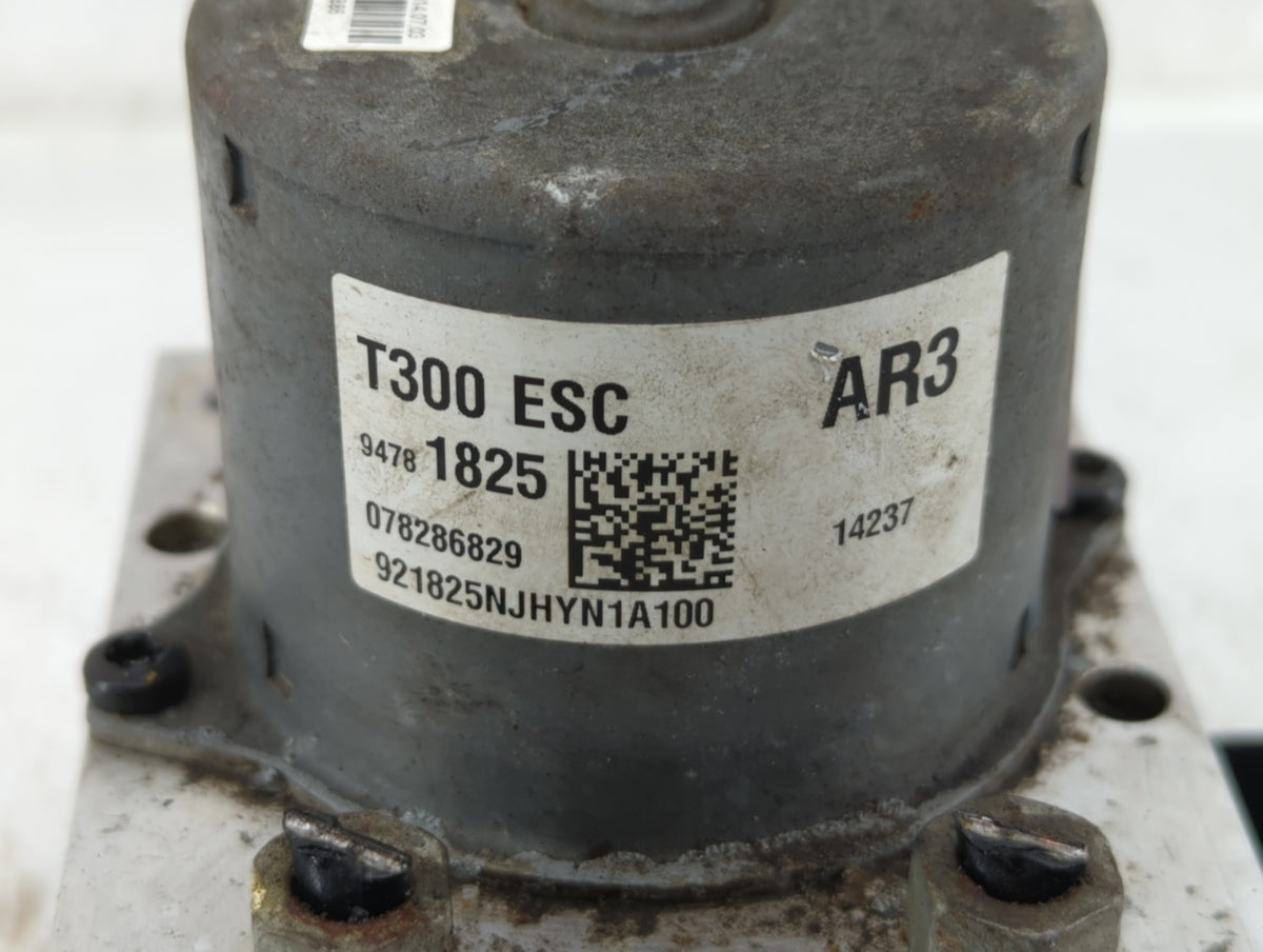 2015-2016 Chevrolet Sonic Anti-Lock Brake ABS Pump Module Actuator OEM P/N:94781825 Fits Fits 2015 2016 OEM Used Auto Parts 