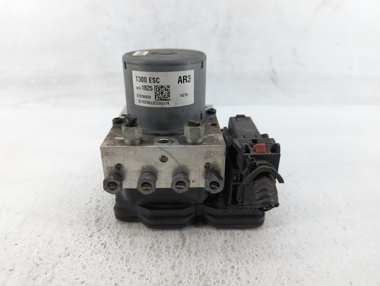 2015-2016 Chevrolet Sonic ABS Pump Control Module Replacement P/N:94781825 Fits Fits 2015 2016 OEM Used Auto Parts - Oemused