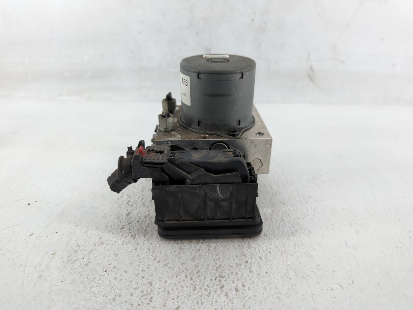 2015-2016 Chevrolet Sonic ABS Pump Control Module Replacement P/N:94781825 Fits Fits 2015 2016 OEM Used Auto Parts - Oemused