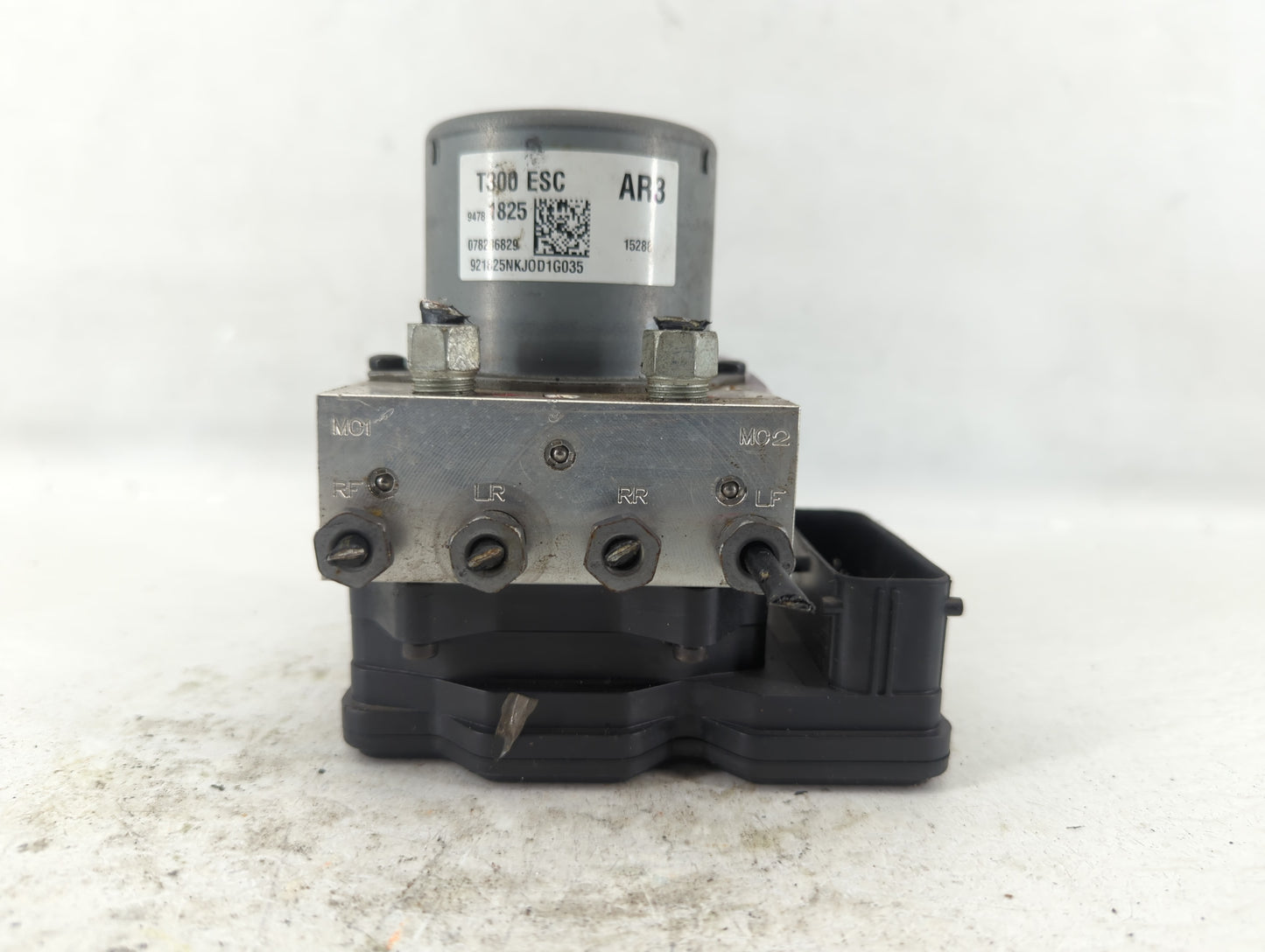 2015-2016 Chevrolet Sonic ABS Pump Control Module Replacement P/N:94781825 Fits Fits 2015 2016 OEM Used Auto Parts - Oemused