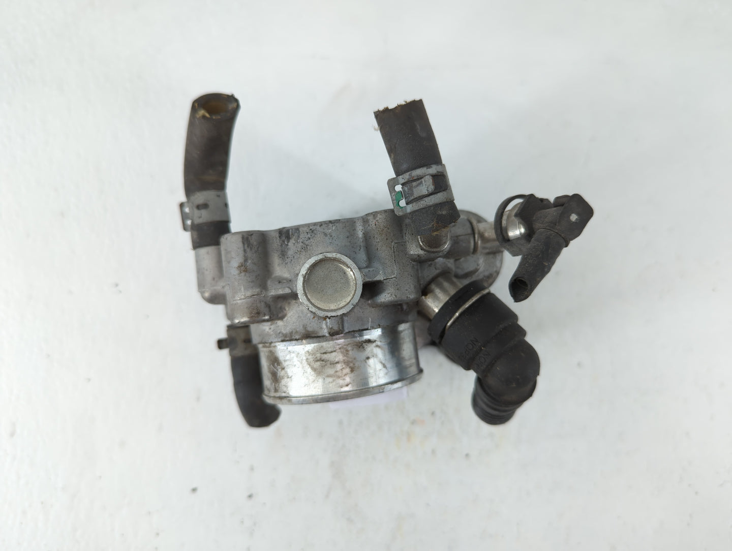2012-2018 Chevrolet Sonic Throttle Body P/N:55561495 Fits Fits 2009 2010 2011 2012 2013 2014 2015 2016 2017 2018 OEM Used Au
