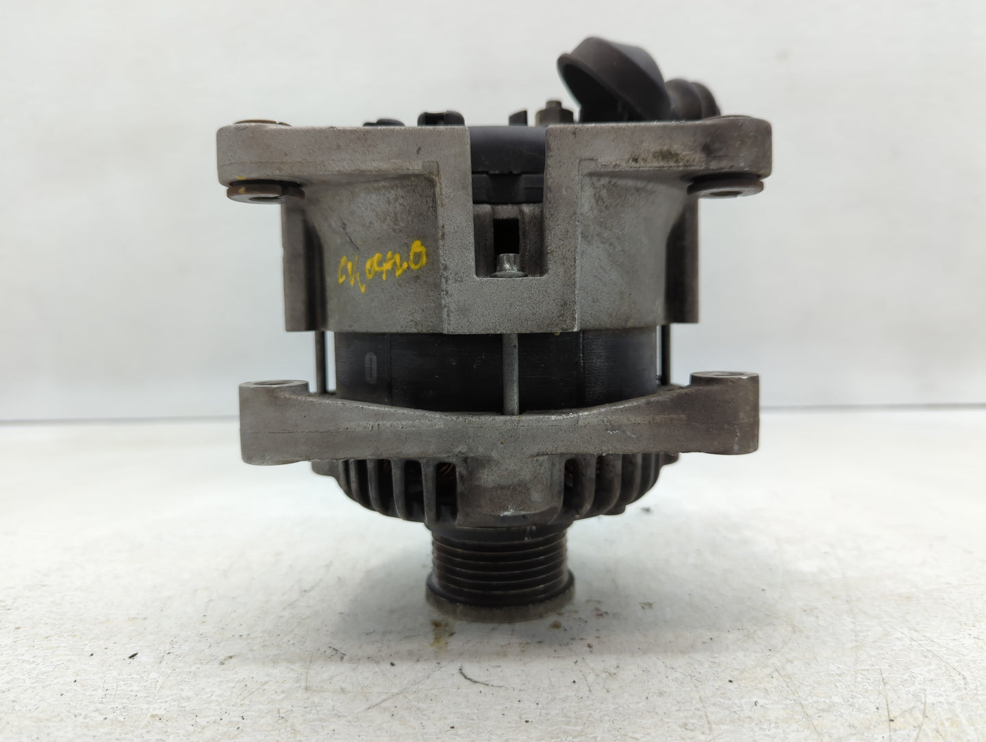 2012-2018 Chevrolet Sonic Alternator Replacement Generator Charging Assembly Engine OEM P/N:13579666 Fits OEM Used Auto Part