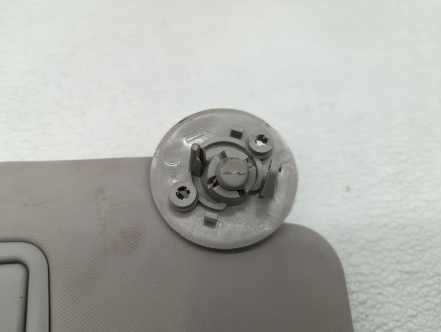 2012-2019 Chevrolet Sonic Sun Visor Shade Replacement Driver Left Mirror Fits Fits 2012 2013 2014 2015 2016 2017 2018 2019 O