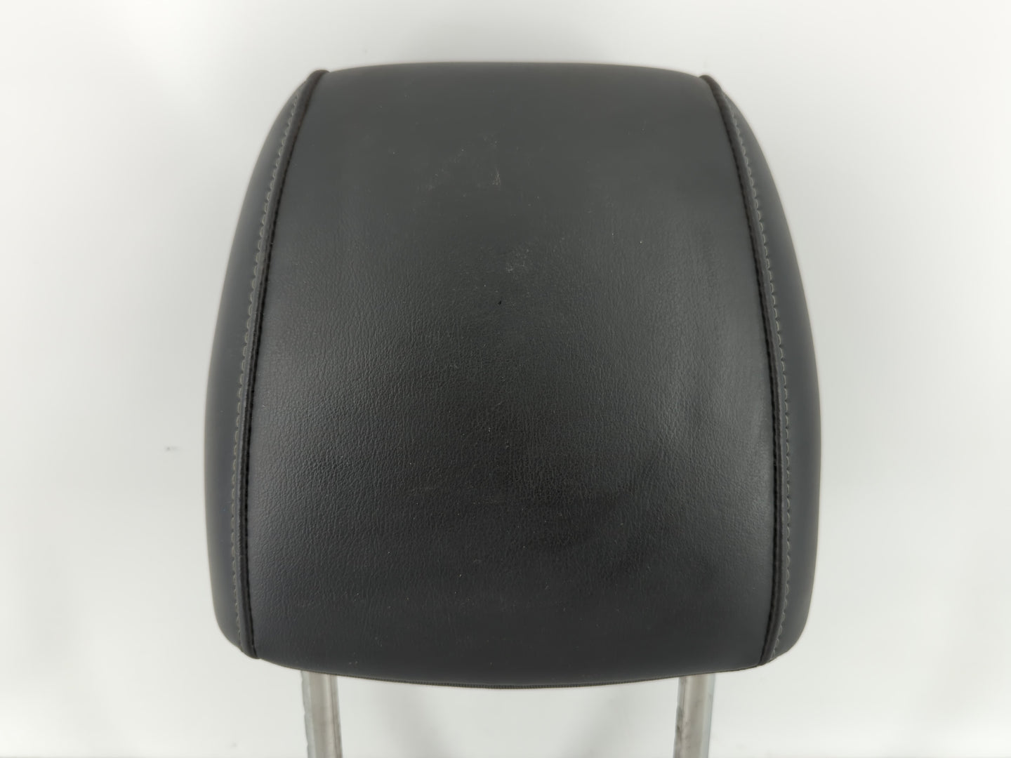 2015 Chevrolet Sonic Headrest Head Rest Front Driver Passenger Seat Black - Oemusedautoparts1.com