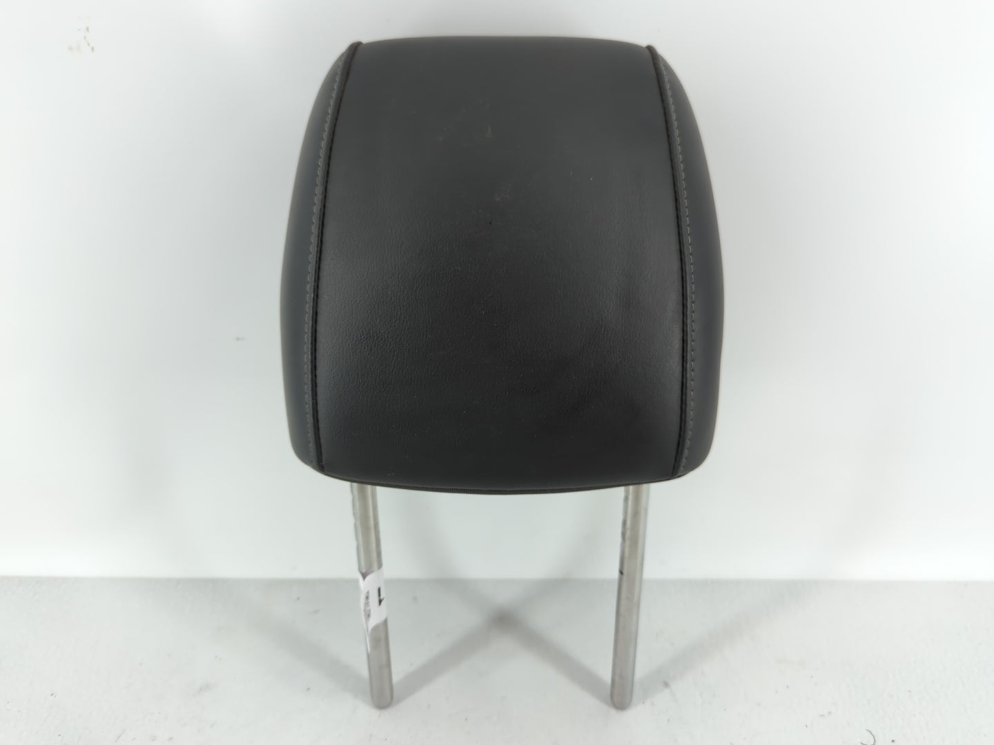 2015 Chevrolet Sonic Headrest Head Rest Front Driver Passenger Seat Black - Oemusedautoparts1.com