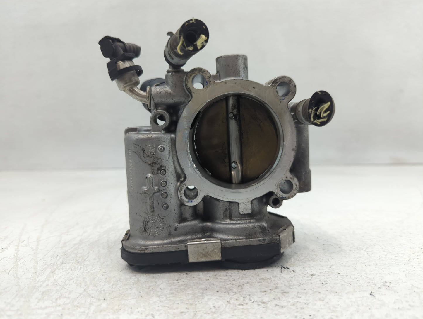 2012-2018 Chevrolet Sonic Throttle Body P/N:55561495 Fits Fits 2009 2010 2011 2012 2013 2014 2015 2016 2017 2018 OEM Used Au