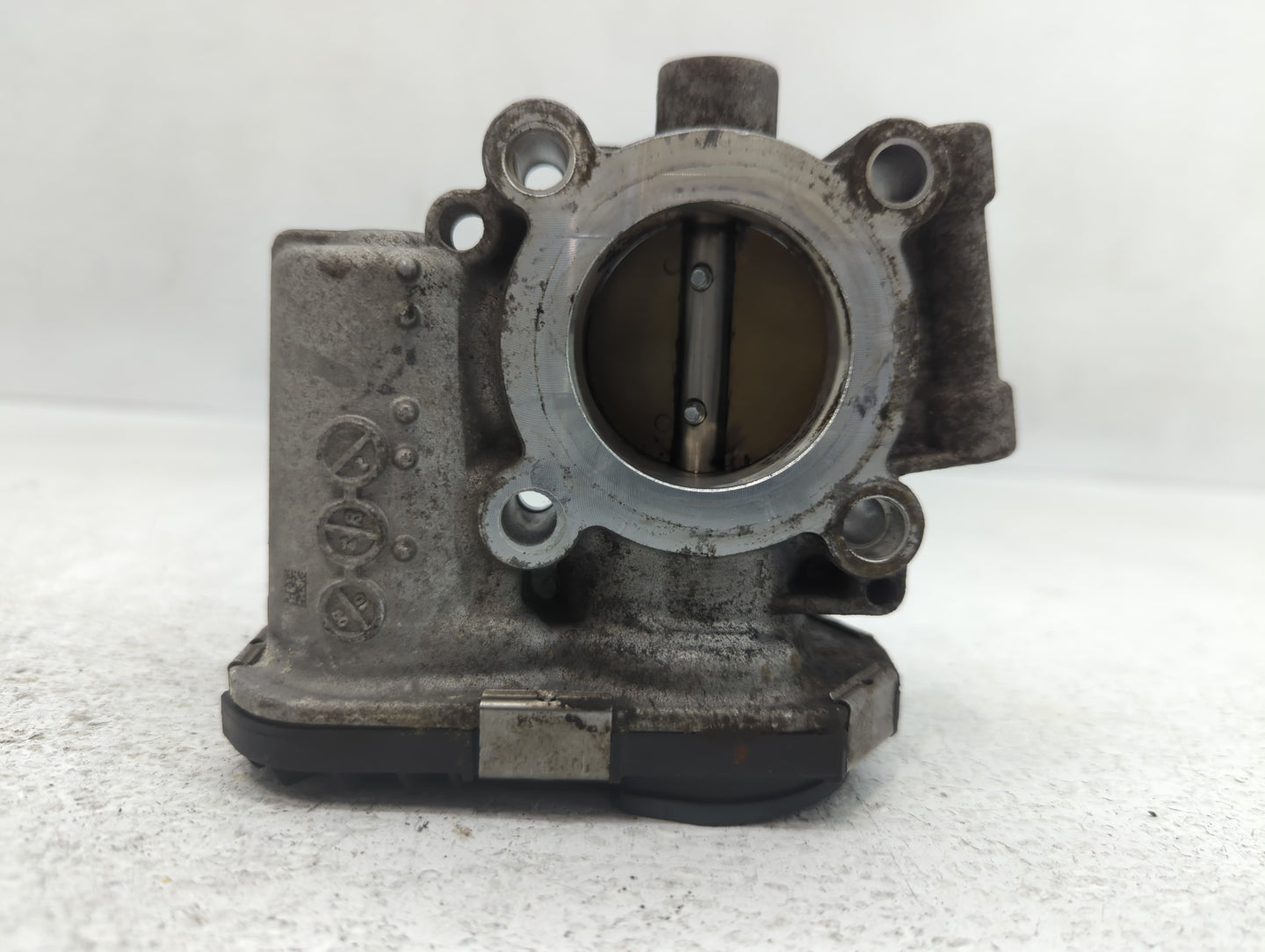 2012-2019 Chevrolet Sonic Throttle Body P/N:55581662 Fits Fits 2011 2012 2013 2014 2015 2016 2017 2018 2019 2020 2021 OEM Us