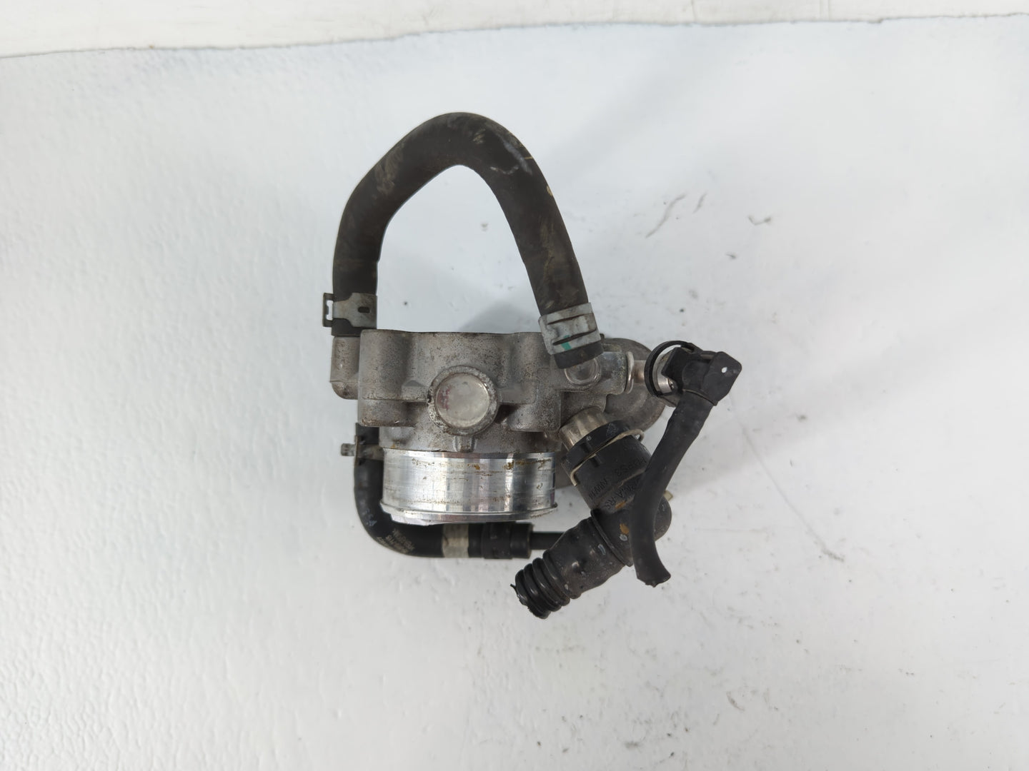 2012-2018 Chevrolet Sonic Throttle Body P/N:55561495 0 280 750 244 Fits Fits 2009 2010 2011 2012 2013 2014 2015 2016 2017 20