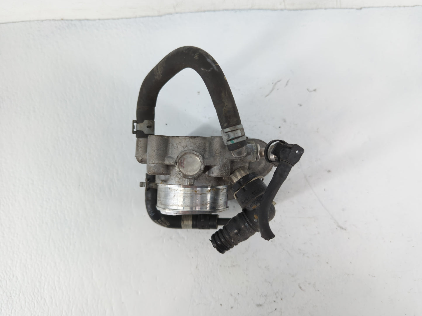 2012-2018 Chevrolet Sonic Throttle Body P/N:55561495 0 280 750 244 Fits Fits 2009 2010 2011 2012 2013 2014 2015 2016 2017 20