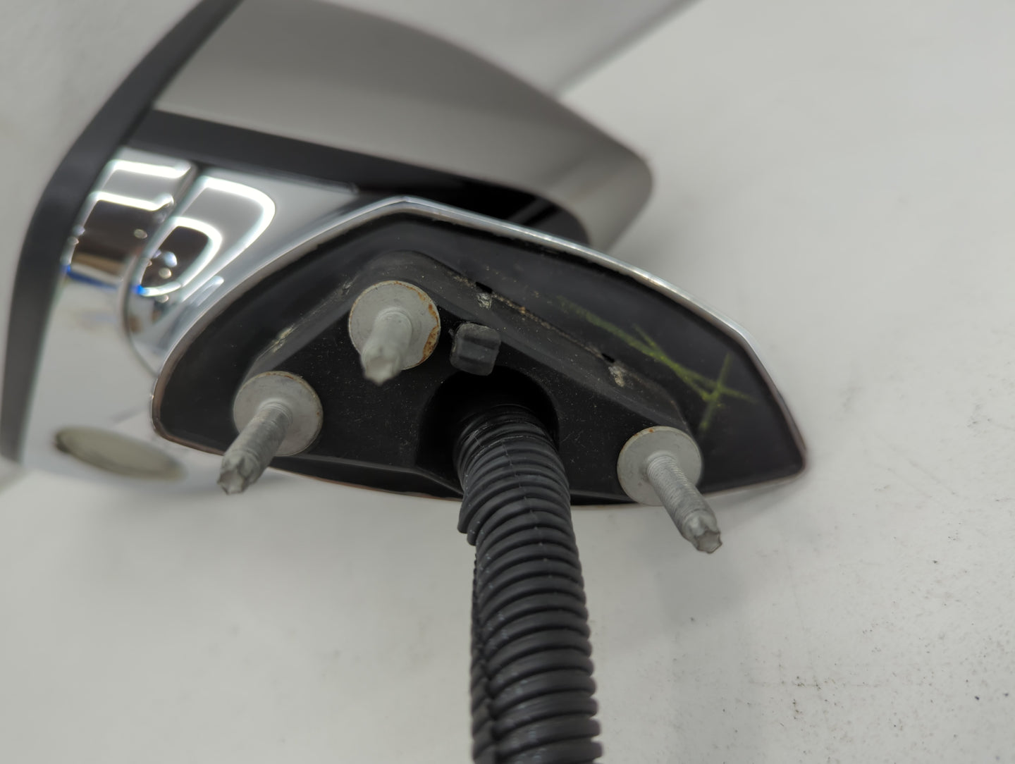 2012-2019 Chevrolet Sonic Passenger Right Side View Manual Door Mirror - Oemusedautoparts1.com