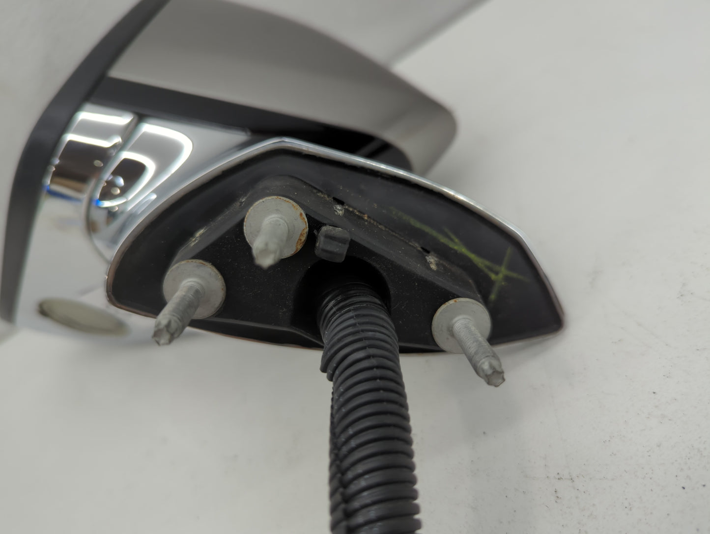 2012-2019 Chevrolet Sonic Passenger Right Side View Manual Door Mirror - Oemusedautoparts1.com