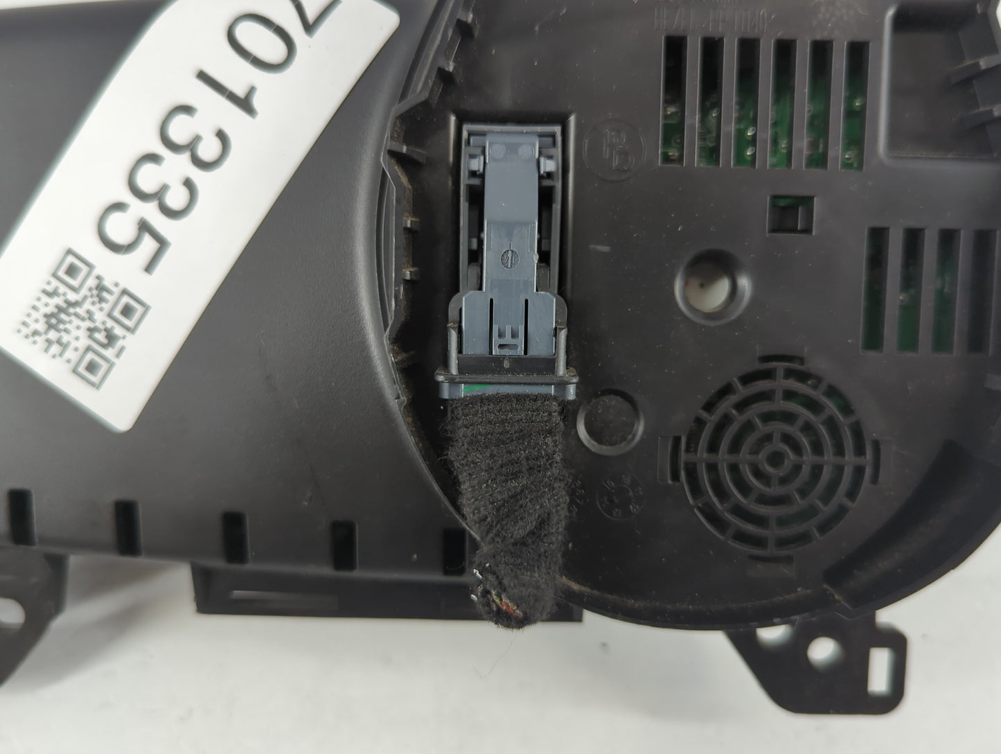 2015-2016 Chevrolet Sonic Instrument Cluster Speedometer Gauges Fits Fits 2015 2016 OEM Used Auto Parts - Oemusedautoparts1.