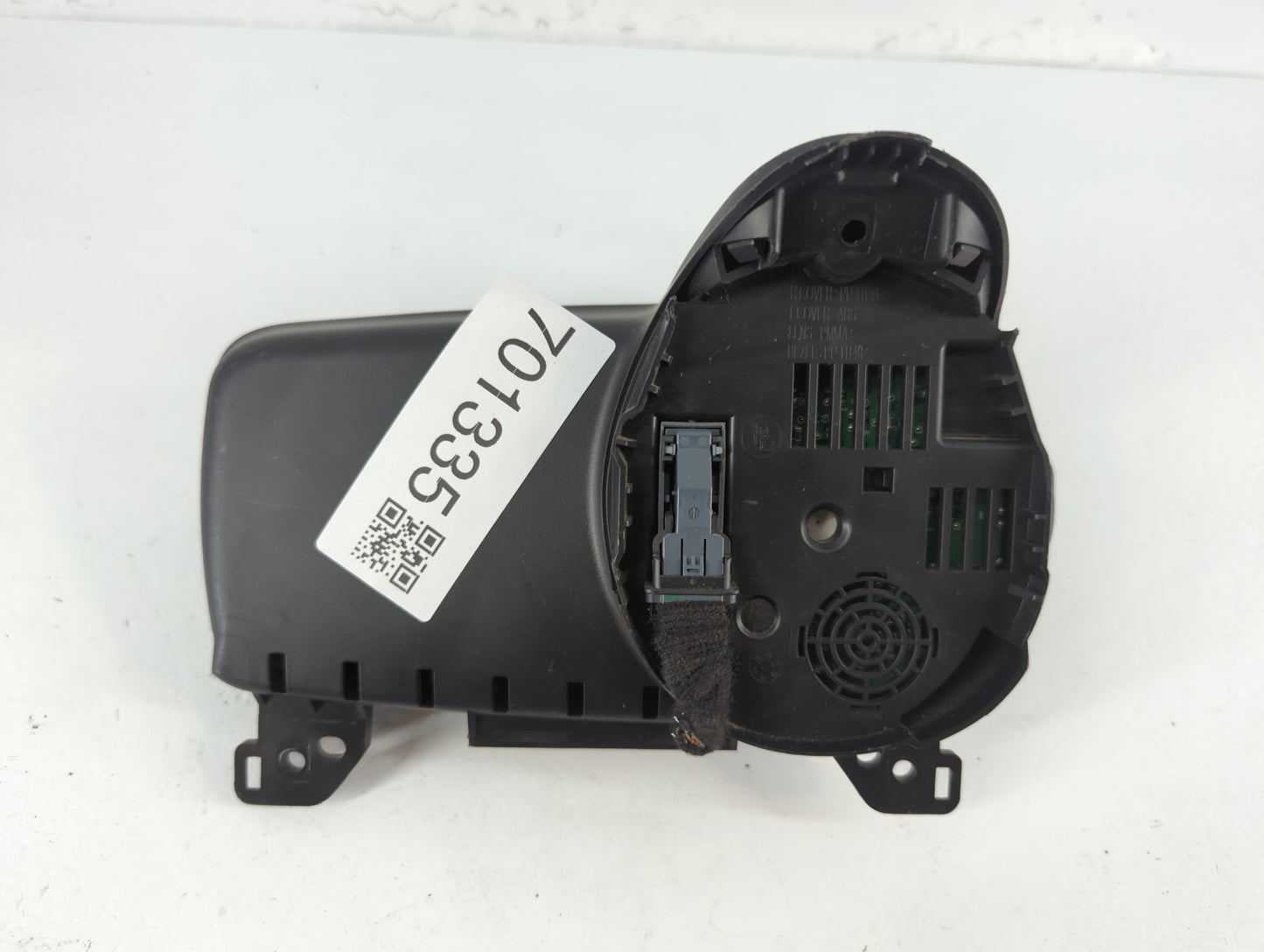2015-2016 Chevrolet Sonic Instrument Cluster Speedometer Gauges Fits Fits 2015 2016 OEM Used Auto Parts - Oemusedautoparts1.