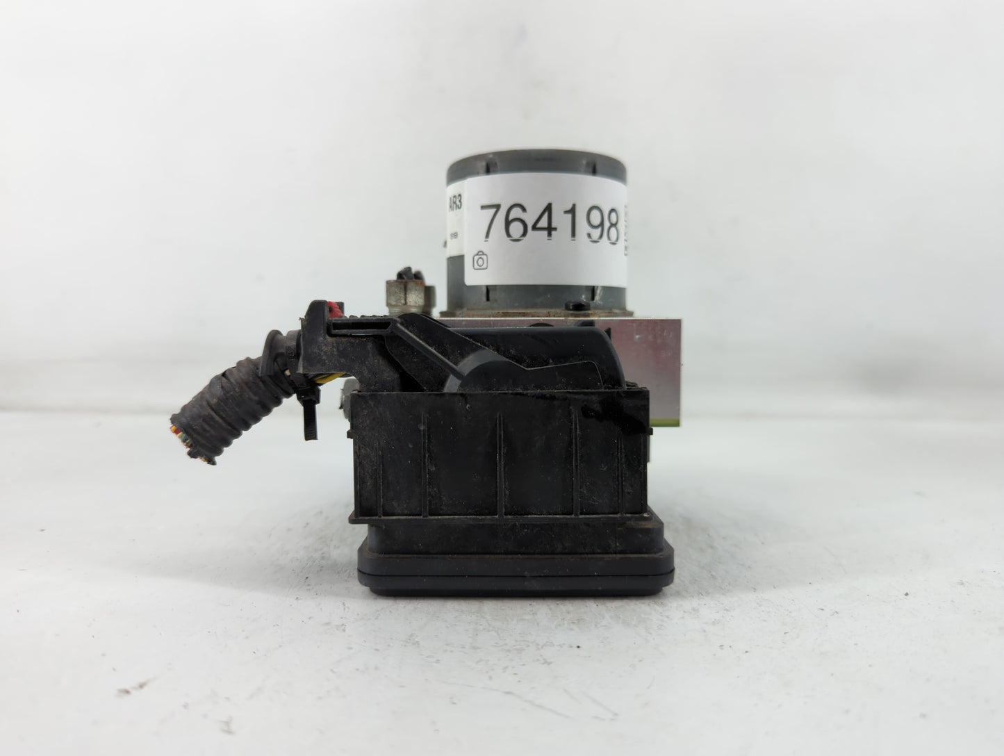 2015-2016 Chevrolet Sonic ABS Pump Control Module Replacement P/N:94781825 Fits Fits 2015 2016 OEM Used Auto Parts - Oemused