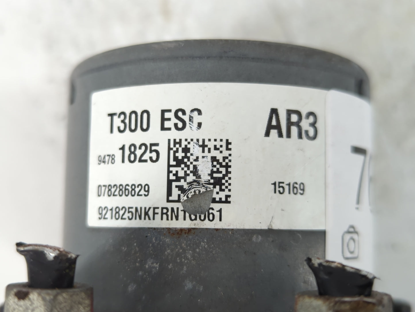 2015-2016 Chevrolet Sonic ABS Pump Control Module Replacement P/N:94781825 Fits Fits 2015 2016 OEM Used Auto Parts - Oemused