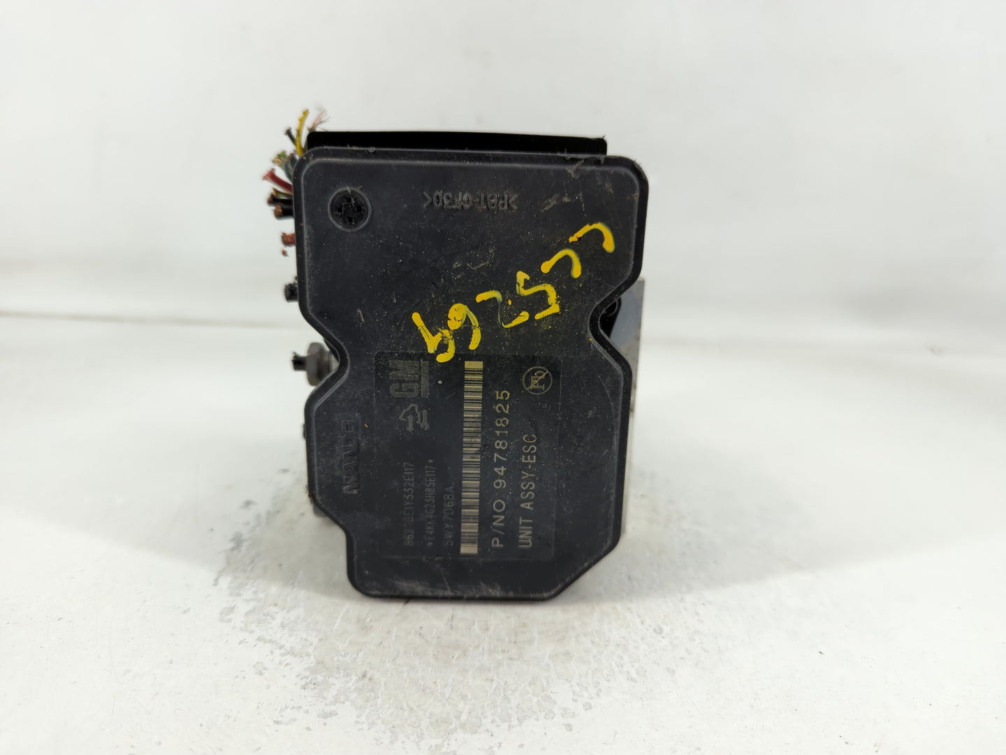 2015-2016 Chevrolet Sonic ABS Pump Control Module Replacement P/N:94781825 Fits Fits 2015 2016 OEM Used Auto Parts - Oemused