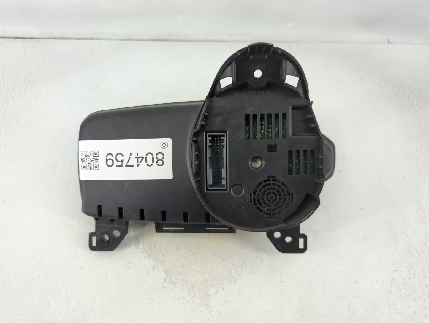 2015-2016 Chevrolet Sonic Instrument Cluster Speedometer Gauges P/N:94532554 Fits Fits 2015 2016 OEM Used Auto Parts - Oemus