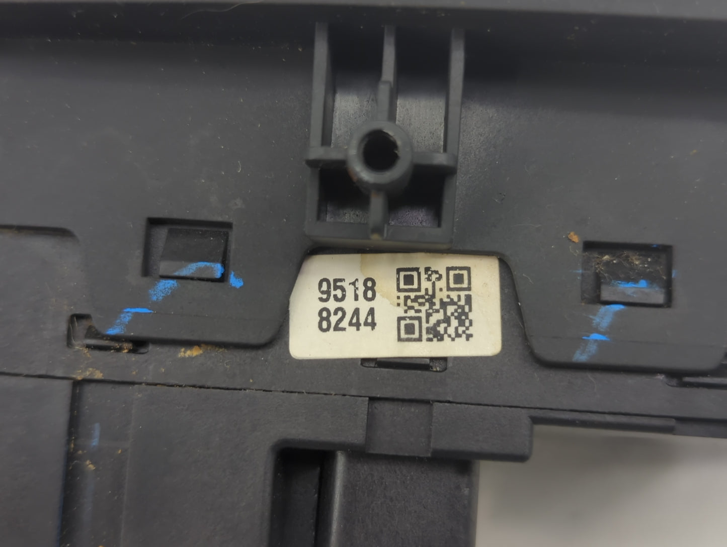 2015-2019 Chevrolet Sonic Master Power Window Switch Replacement Driver Side Left Fits OEM Used Auto Parts - Oemusedautopart
