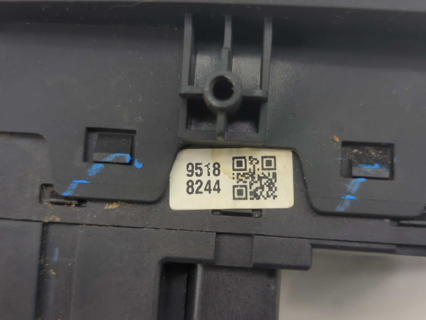 2015-2019 Chevrolet Sonic Master Power Window Switch Replacement Driver Side Left Fits OEM Used Auto Parts - Oemusedautopart