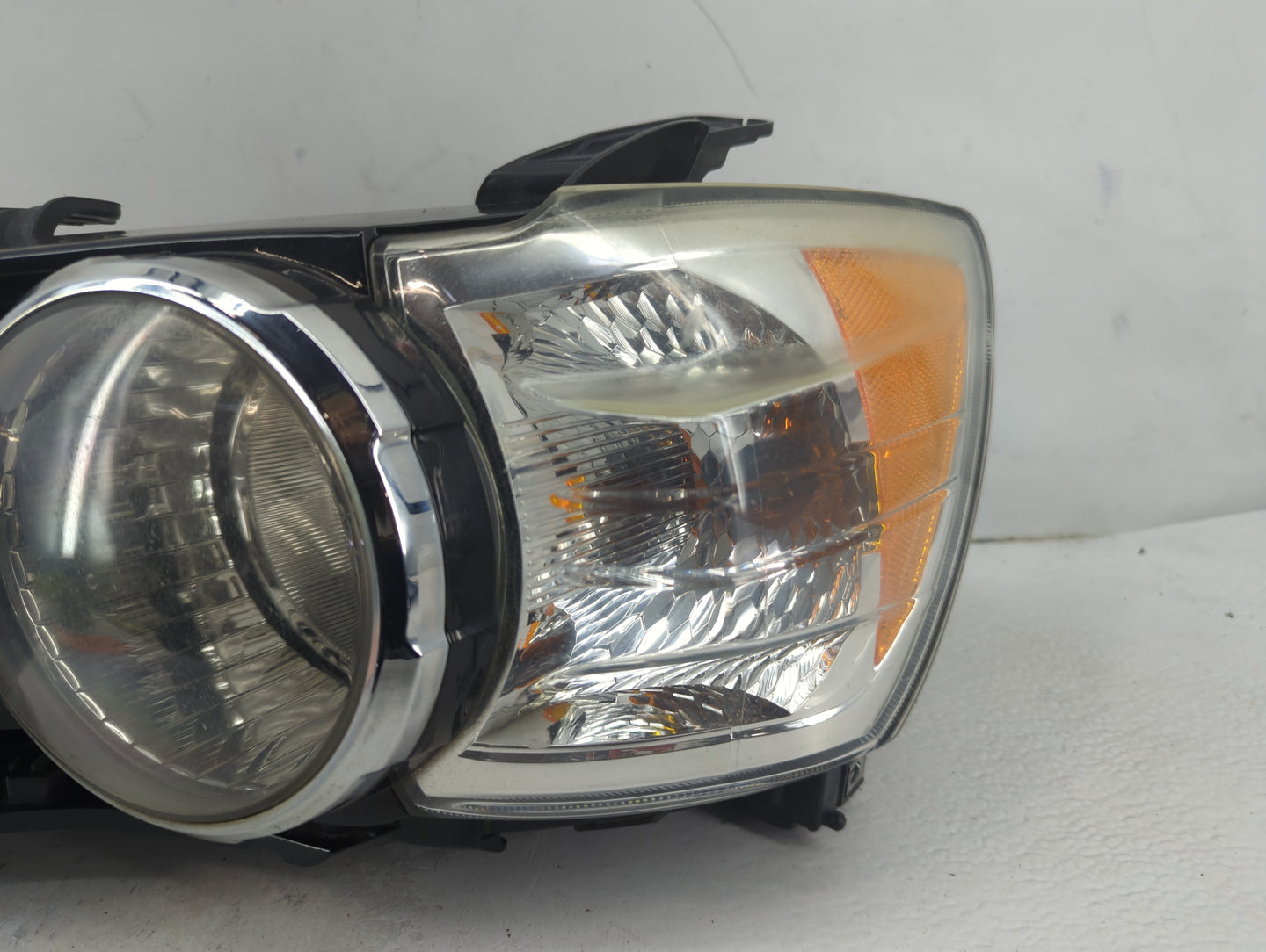 2012-2015 Chevrolet Sonic Driver Left Oem Head Light Headlight Lamp - Oemusedautoparts1.com
