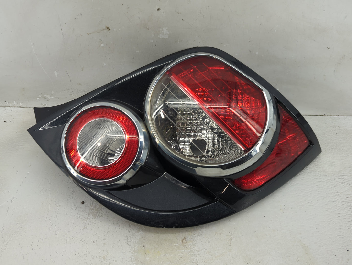 2012-2016 Chevrolet Sonic Tail Light Assembly Passenger Right OEM Fits Fits 2012 2013 2014 2015 2016 OEM Used Auto Parts - O